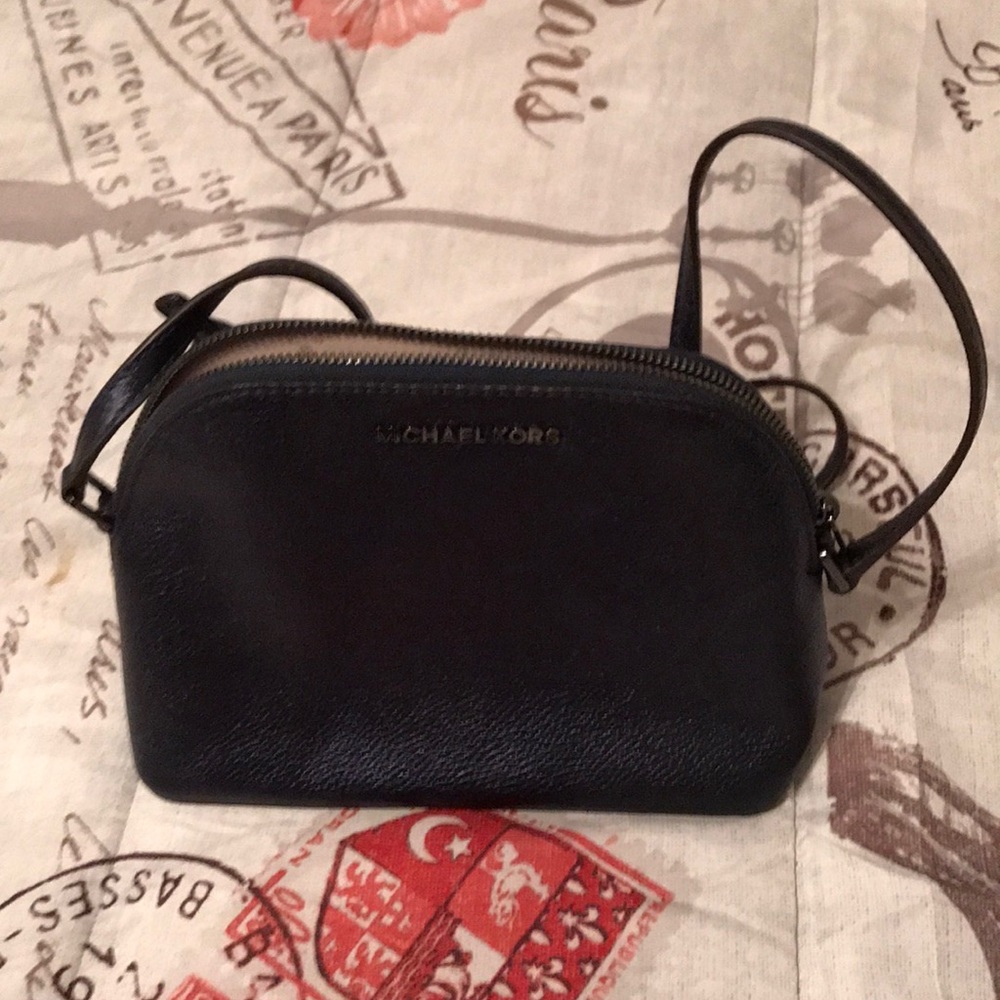 Michael Kors Crossbody.